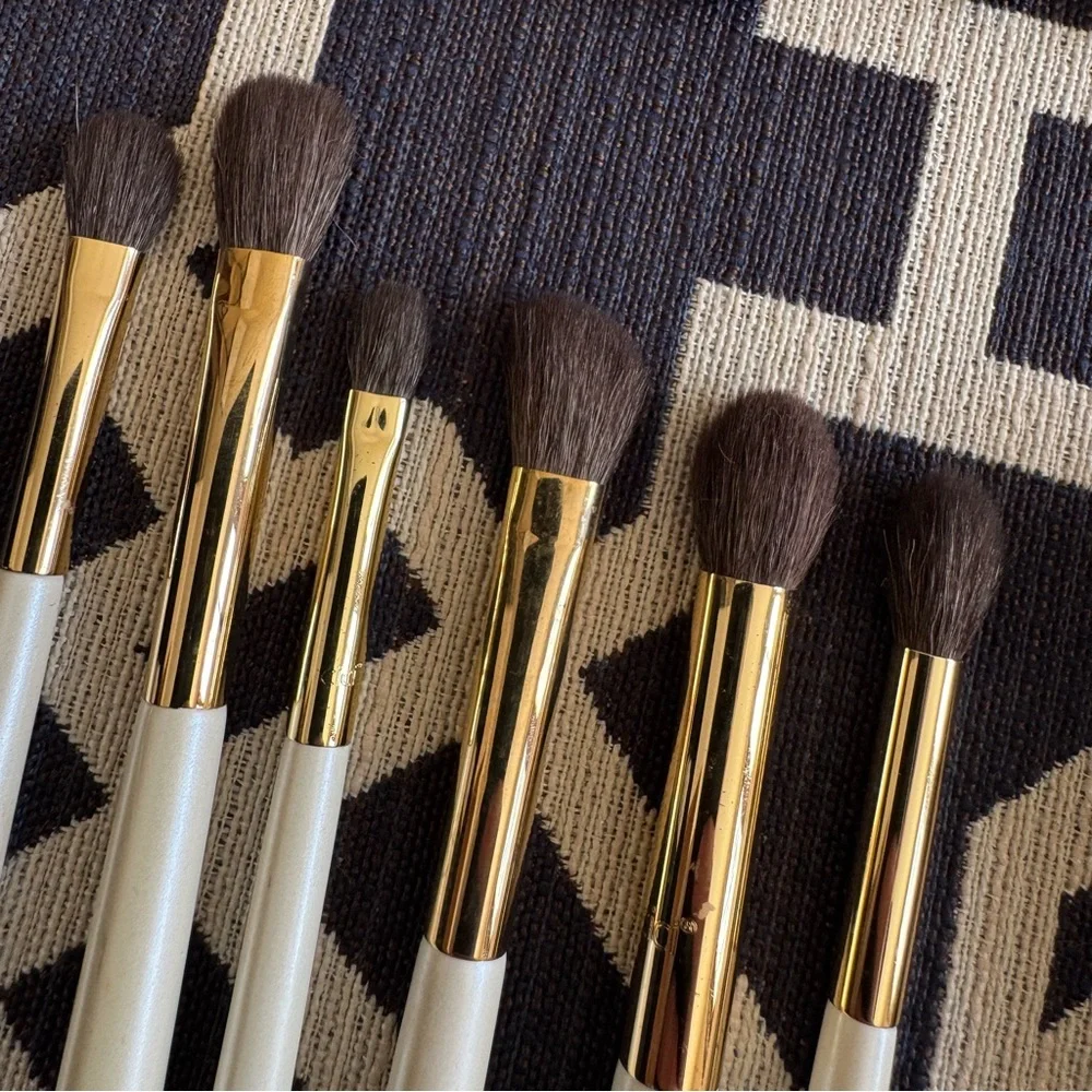 Natural Goat Hair Hakuhodo Style Professional Makeup Brush Set 16 Brushes